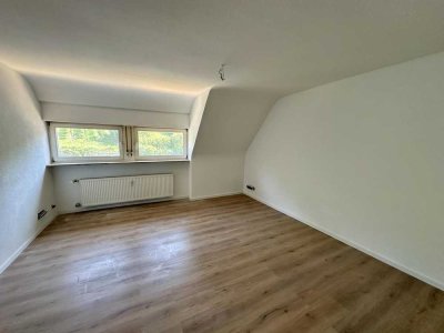 Praktisch geschnittene 3-Zimmer-Dachgeschosswohnung in Stuttgart-Ost!