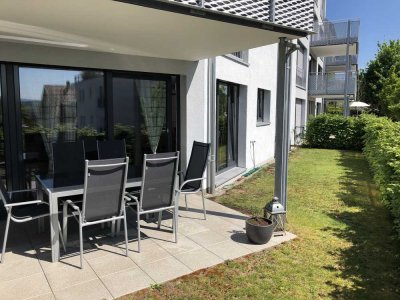 Geräumige und neuwertige 3-Zimmer-Wohnung mit Terasse, Garten, Küche und TG Stellplatz.