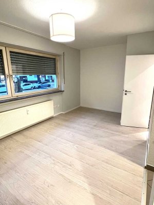 Lichtdurchflutete 1-Zimmer-Wohnung mit Tageslichtbad und Kochnische