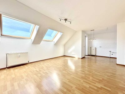 Dachgeschosswohnung inkl. Tiefgaragenstellplatz in zentraler Lage
