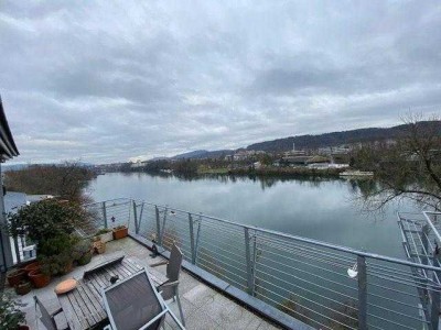 zweistöckige Traumwohnung  m. 2 Balkonen direkt am Rhein Rheinfelden-ideal für Schweizer-700 Meter v