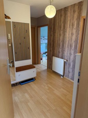 Schöne 3 Zimmer Wohnung mit Galerie & herrlichem Blick ins Grüne.