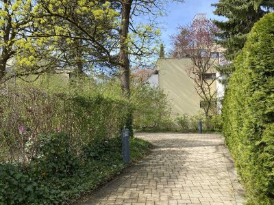Gemütliche 2-Zimmerwohnung mit eigenem Garten in Bogenhausen