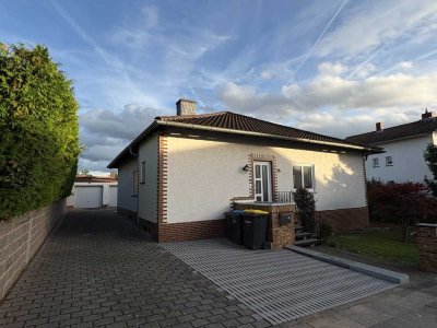 Friedberg: Attraktiver Bungalow auf großem Grundstück zur Miete