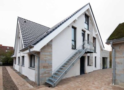 Erstbezug 2025: Exklusive OG-Wohnung (KfW 40) mit Südbalkon, unverbaubarem Grünblick Aplerbecker Mar