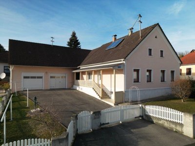 EINFAMILIENHAUS mit sonnigem Grundstück