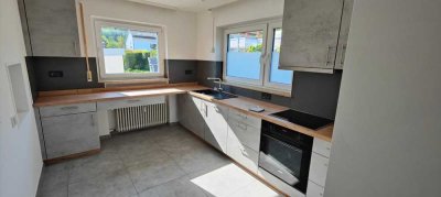 Schöne, lichtdurchflutete 4-Zimner- Erdgeschosswohnung