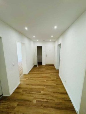 3-Zimmer-Erdgeschoss-Wohnung mit Balkon in Alstaden
