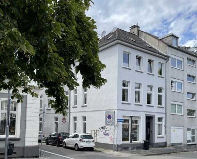 Apartment mit separatem Schlafbereich auf dem beliebten Westwall in Krefeld