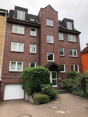 BITTE KEINE ANFRAGEN MEHR !!!!!! 2 Zimmer Wohnung mit Terrasse in zentraler Lage