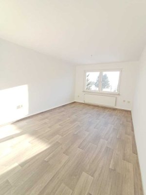 Traumhafte 3-Raum-Wohnung in ländlicher Lage mit tollem Ausblick aufs Land