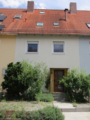 Ruhig gelegenes RMH Nürnberg - Eibach / Haus kaufen