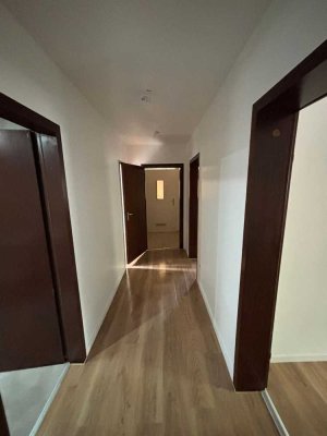 Erstbezug nach Kernsanierung – Moderne 2-Zimmer-Wohnung (ca. 63 m²) – sofort bezugsfrei