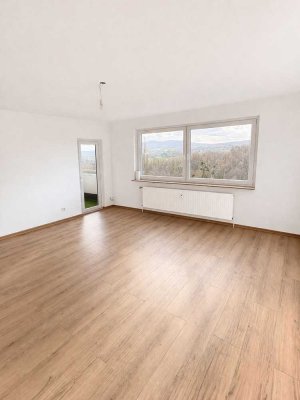 Frisch saniert! 3-Zimmer-Wohnung mit Balkon, Herkulesblick und guter Anbindung
