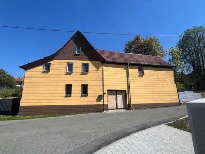 freistehendes Einfamilienhaus mit Nebengelass