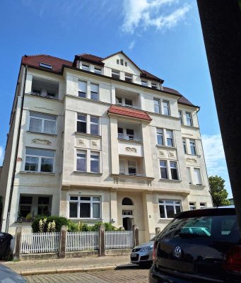 Leben mit Raum- Große 4-RW - mit Loggia und 2 Bädern