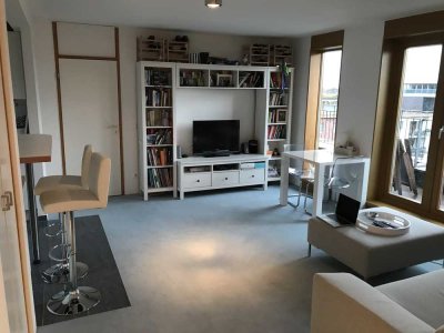 Charmante Penthouse Wohnung im Innenhafen mit Blick auf den Philosophenpark