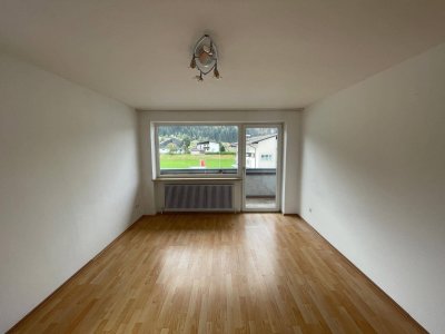 Gemütliche 3-Zimmer Wohnung mit Balkon zu vermieten!