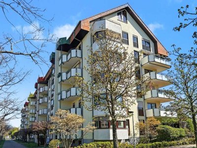 Leerstehende 2-Zimmer-Eigentumswohnung mit zwei Balkonen und TG-Stellplatz in Karlsruhe-Waldstadt