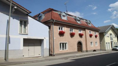 WG-taugliches Mansard-Wohnhaus mit 242 m² Wohnfläche