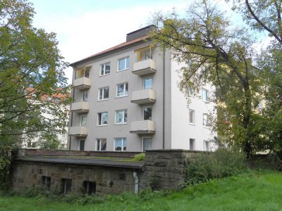 Schöne 2,5-Raum-Wohnung am Bergmannsheil in Bochum-Ehrenfeld