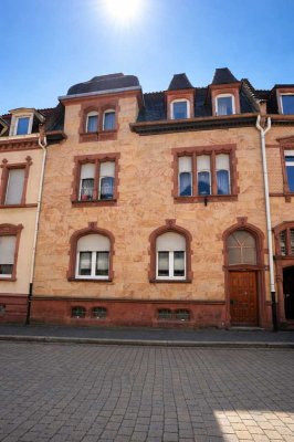 Aus Alt wird Schön: Denkmalgeschütztes Stadthaus
als Sanierungsobjekt  - mehrere Wohnungen möglich