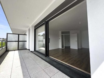 Neuwertige & moderne 2-Zimmer-Wohnung nach umfassender Sanierung mit Balkon und Garage