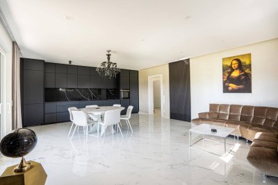 Lifestyle-Wohnhaus mit 2 Wohneinheiten in unmittelbarer Wörthersee-Nähe