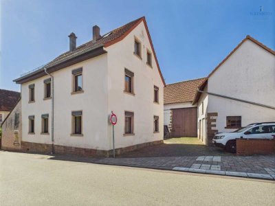 **Spannender Bauernhof mit zwei Häusern, XXL-Scheune, PV-Anlage, Wärmepumpe, 2xGaragen uvm.!**