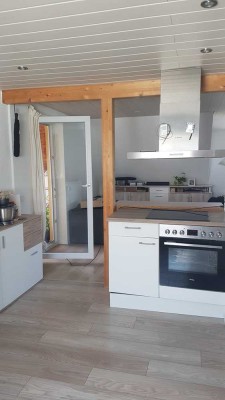 Vollständig renovierte 2-Raum-Wohnung mit Einbauküche in Untergruppenbach