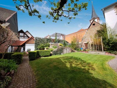 TRAUMWOHNUNG | SONNENTERRASSE | MALERISCHER GARTEN | ORTSKERN MAIKAMMER