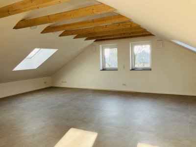 Attic Apartment mit 3 Zimmern und 78 m² in Landshut-Wolfgang