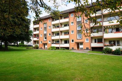 Renovierte 2 Zimmer Erdgeschosswohnung mit Balkon