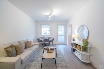 Dreizimmmerwohnung mit Balkon und Küche- Frei zum Einzug