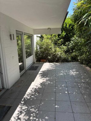 Schöne 4-Z.-Wohnung mit Einbauküche u. Terrasse