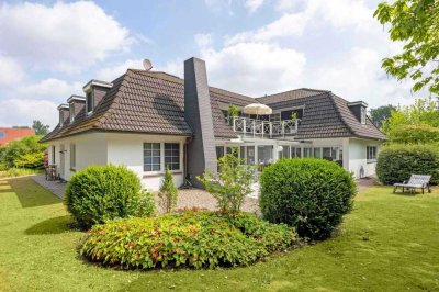 Großes Zweifamilienhaus mit ELW auf weitläufigem Grundstück in Hollenstedt
