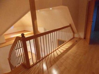 Preiswerte 5-Raum-Maisonette-Wohnung mit gehobener Innenausstattung mit Balkon in Hilter