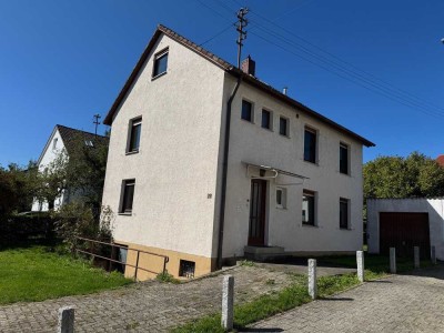 Ein-/ bis Zweifamilienhaus mit Garage & tollem Grundstück in ruhiger Wohnlage Nahe Schwäbisch Gmünd