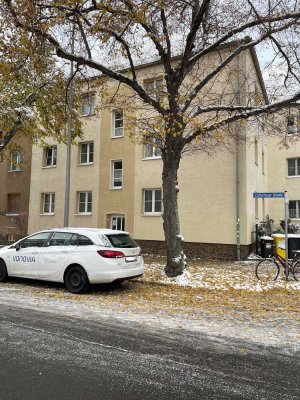 Mitten drin statt nur dabei: günstige Zwei-Zimmer-Wohnung