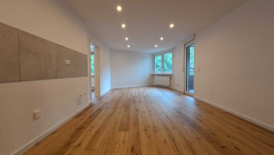 ++TOP renovierte 3 ZKB++neue Einbauküche++Loggia++Parkett++TG Stellplatz++