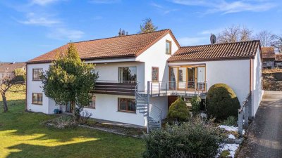 Großzügiges Familiendomizil in Baindt 
- Imposantes Einfamilienhaus in ruhiger Wohn-/Aussichtslage