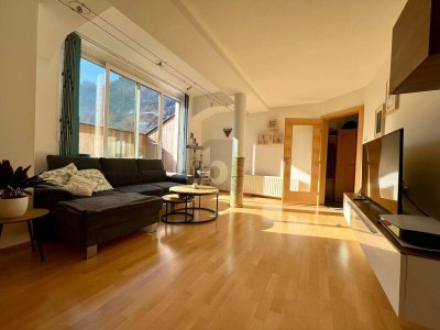 SANIERT MIT SONNIGER LOGGIA IN RUHIGER LAGE