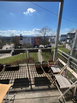 gut geschnittene Wohnung mit  Balkon ab 15.05.26/01.06.26