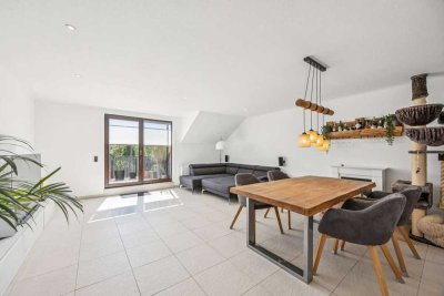 Moderne 3-Zimmer-Dachgeschosswohnung mit Dachterrasse in ruhiger Wohnlage von Solingen-Aufderhöhe