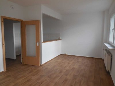 2 Zimmer mit Balkon
