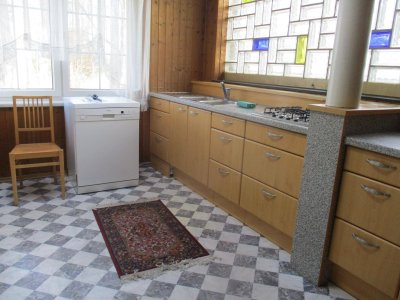 Großzügige 5-Zimmer Altbauwohnung