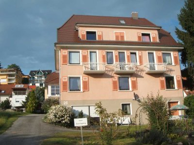Herrliche 3 Zimmer-Wohnung in direkter Seenähe