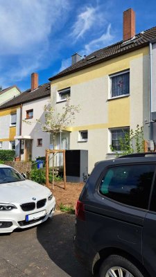 6-Zimmer Reihenmittelhaus in Würzburg-Lengfeld mit Garage