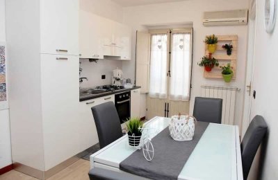 Stilvolle, gepflegte 1,5-Zimmer-Wohnung mit EBK in Stockach