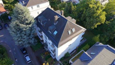Wohnen im Grünen – charmante DG-Wohnung mit Tiefgaragenstellplatz